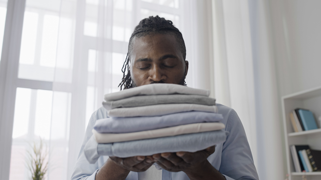 Loads of Clothes Delivery: Laundry Delivery Saves You Hours